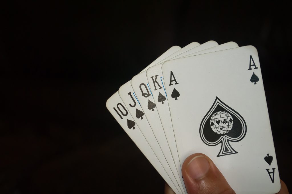 what is ace in blackjack hand hold the cards