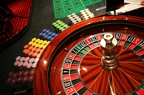 roulette tips roulette on green background